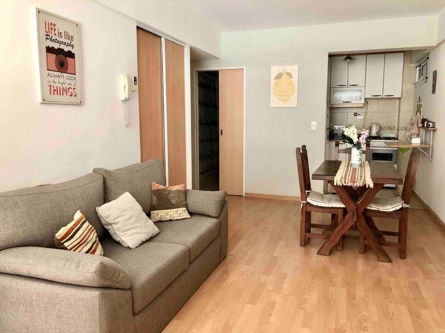 Depto Recoleta con pileta y patio Apartment in Buenos Aires