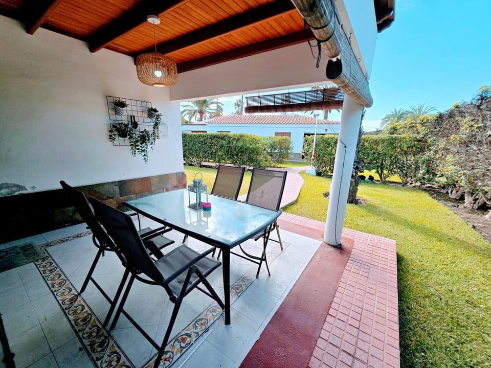 Balcony/Terrace, Dining area, Garden view