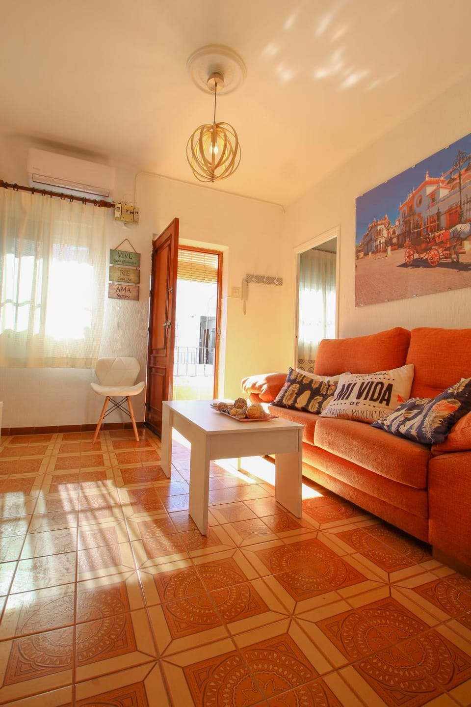 Triana 44 Familiar Luxury Apartment in Seville