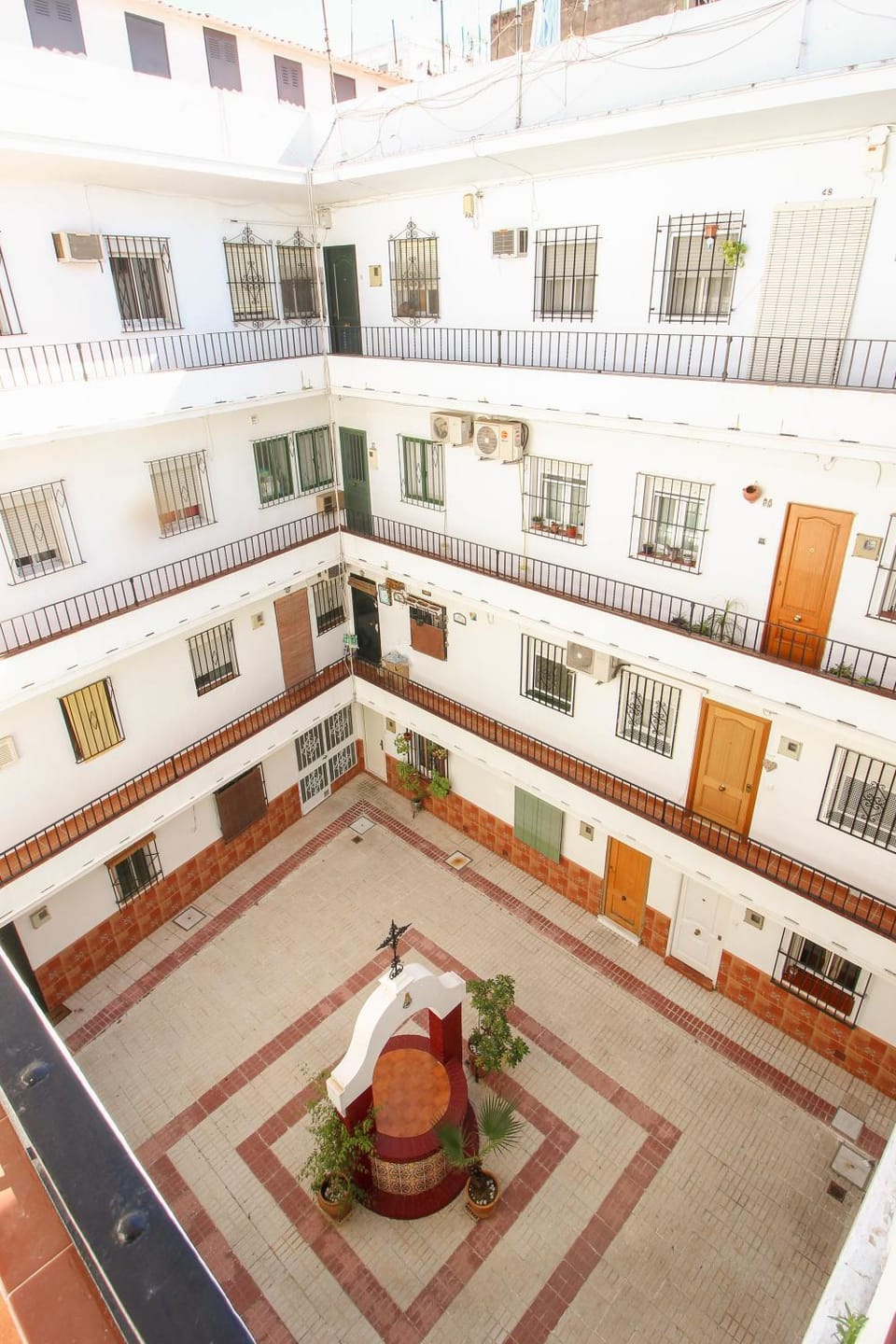 Triana 44 Familiar Luxury Apartment in Seville