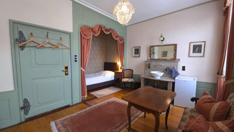 Boardinghouse Sonne Hotel in Offenburg