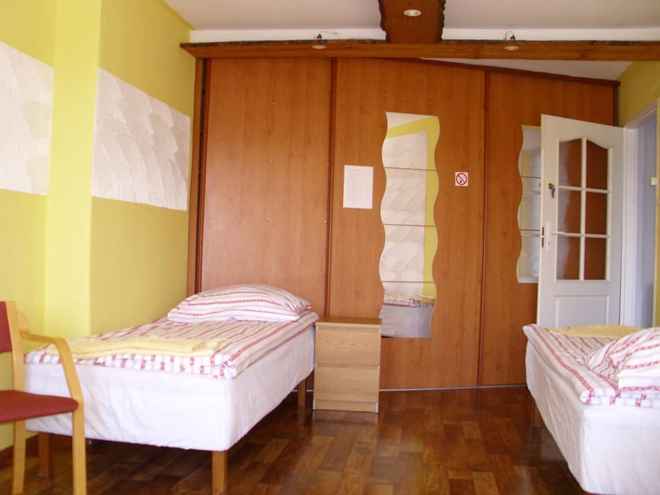 Pokoje Gościnne Irene Hostel in Poznan