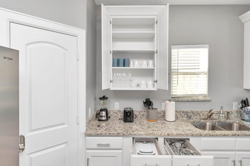 Coffee/tea facilities, Kitchen or kitchenette