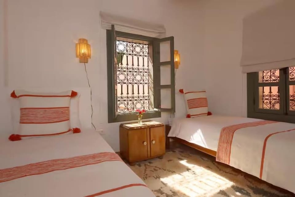 Riad Ptit Kech, Bassin terrasse - Petits déjeuners House in Marrakesh