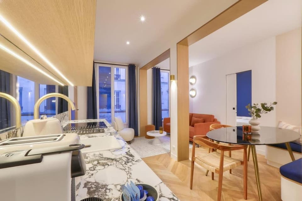 Bel appartement d'architecte au coeur de Paris Apartment in Paris