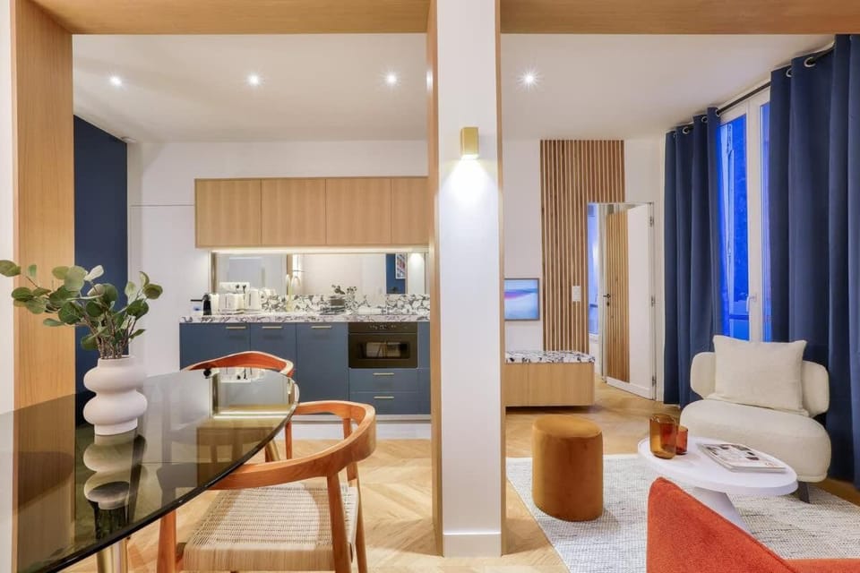 Bel appartement d'architecte au coeur de Paris Apartment in Paris