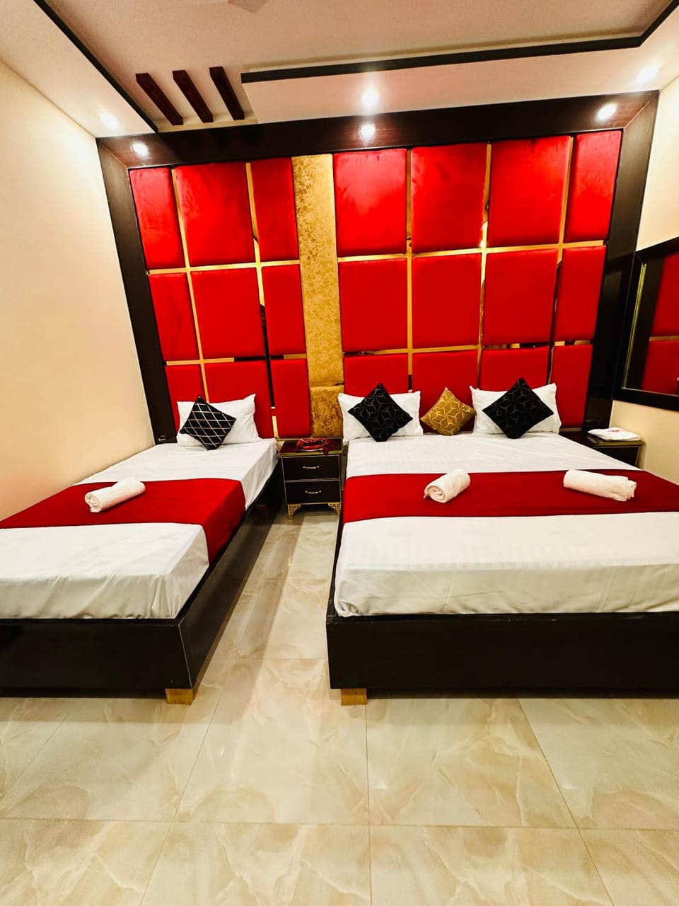 New Like Home Hotel Hotel in Lahore