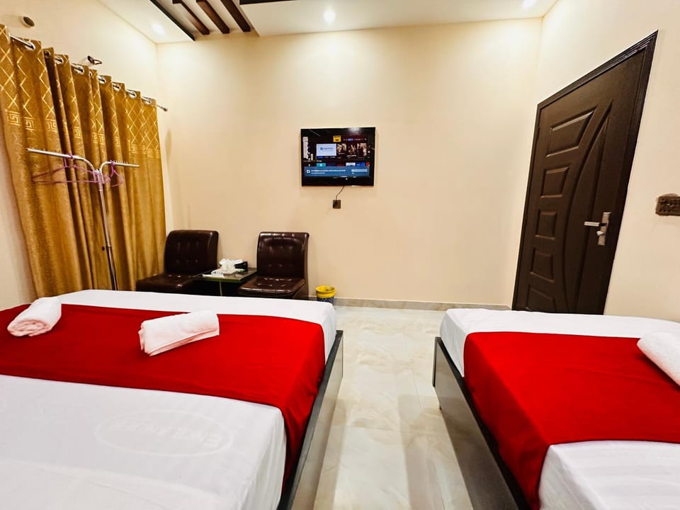 New Like Home Hotel Hotel in Lahore
