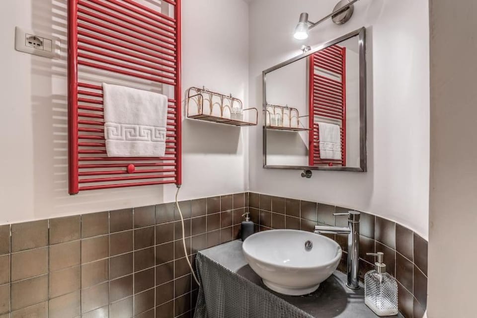 Fresh House San Lorenzo Apartment in Rome