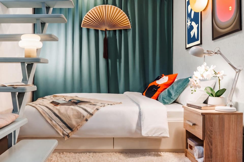 Bed, Decorative detail, Bedroom