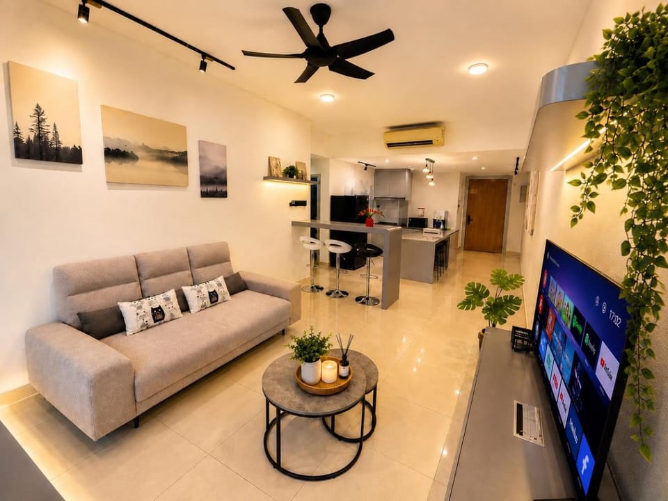 Midvalley Southkey Mosaic Greyline Residence JB CIQ 2BR 8pax Apartment in Johor Bahru