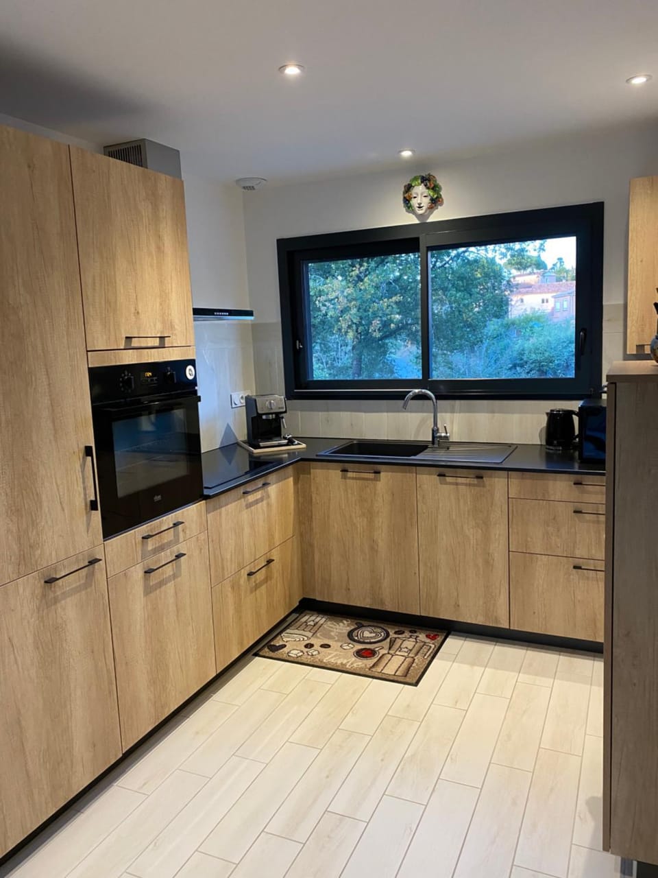 Kitchen or kitchenette, oven, stove