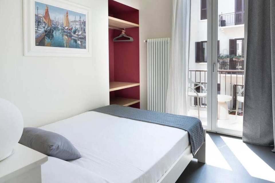 3-Bedroom Design House San Babila-Tricolore-M4 Apartment in Milan
