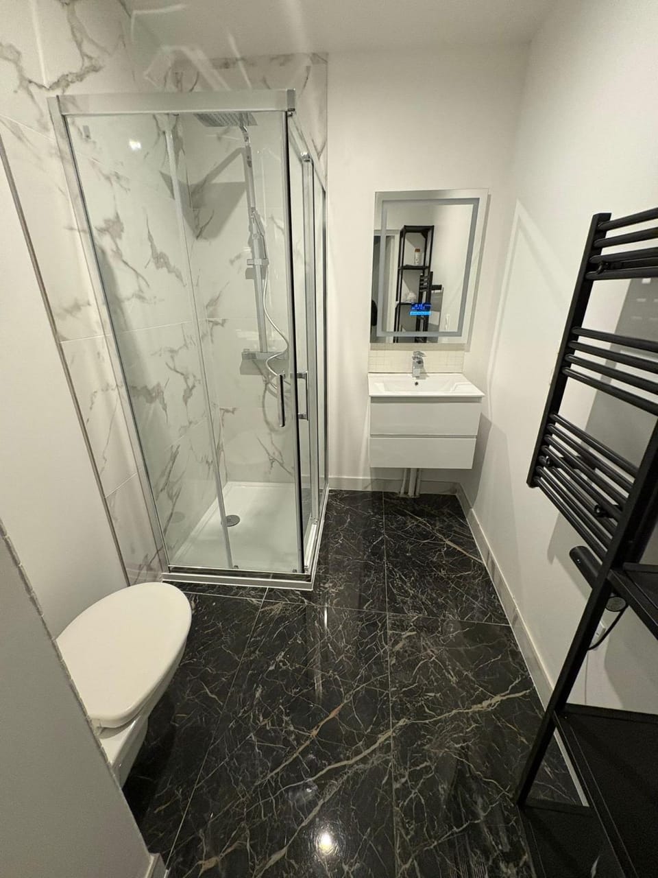 Île Saint Louis-studio Apartment in Paris