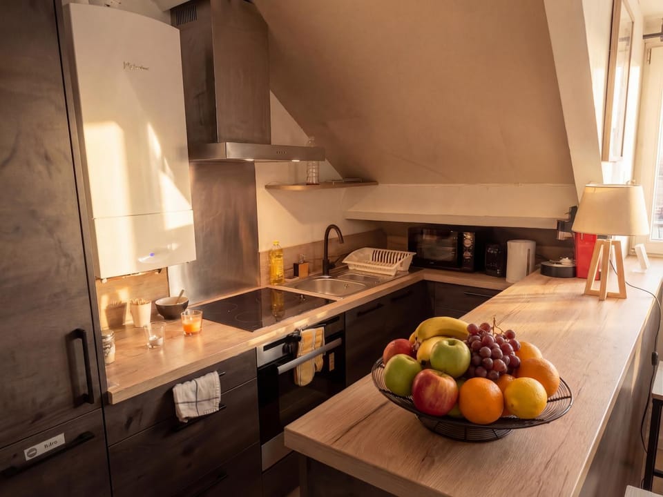 Coffee/tea facilities, Sunrise, microwave, oven, toaster, kitchen