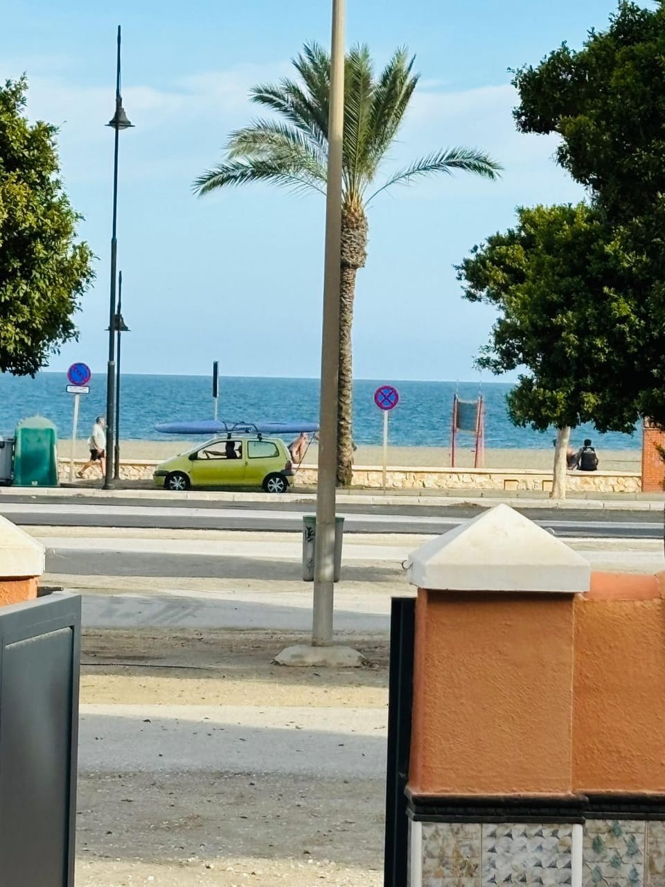 Chalet con piscina privada en primera línea de playa Villa in Torremolinos