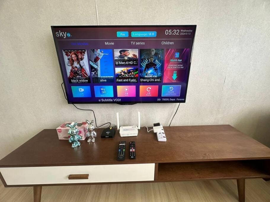 Netflix Studio Seaview 118Island Plaza Apartment in Tanjung Bungah
