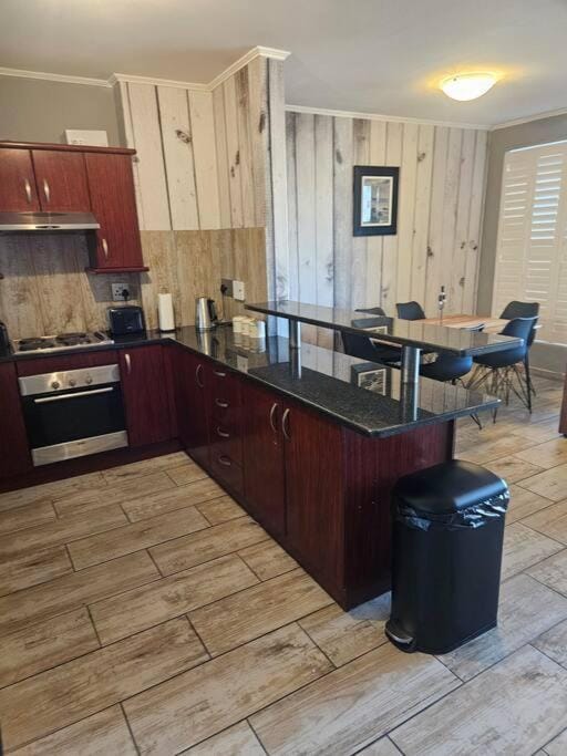 SS Luxury Apartments Island Club Apartment in Cape Town