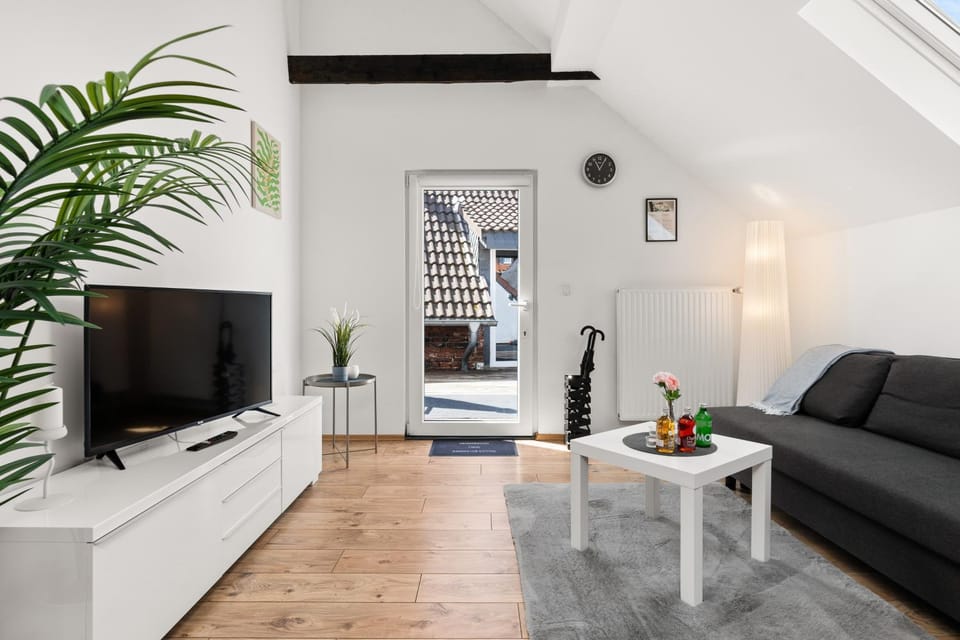 Living room, Photo of the whole room
