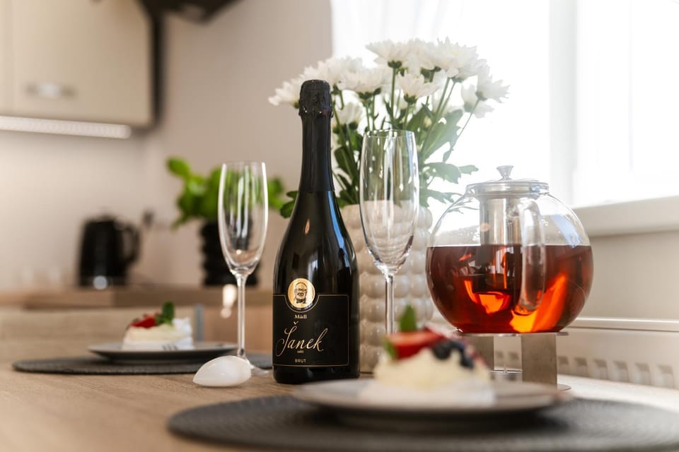 Dining area, Alcoholic drinks