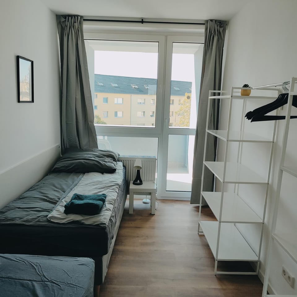 Monteurwohnung Ferienwohnung Business Appartement rechts Langenfeld Apartment in North Rhine-Westphalia