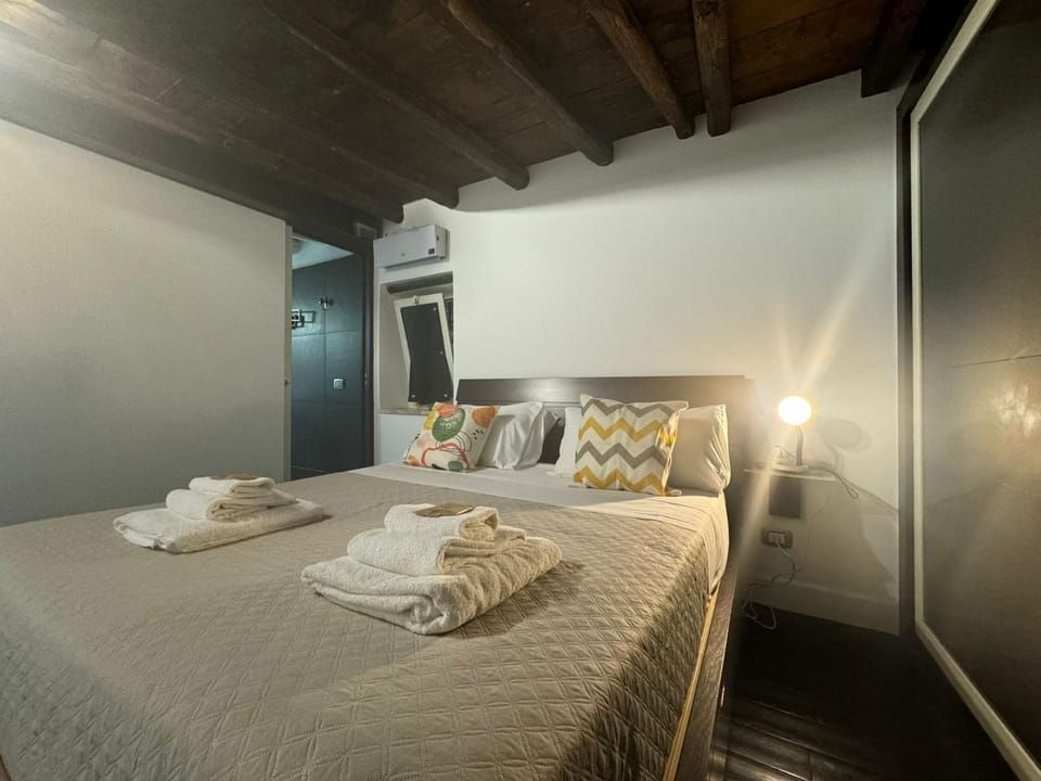 Bed, Photo of the whole room, Bedroom, towels, wardrobe