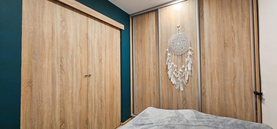 Mieszkanie dwupokojowe z balkonem, blisko parku Apartment in Czechia
