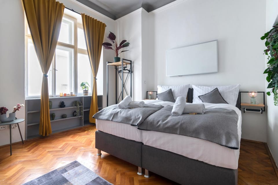 Bed, Bedroom