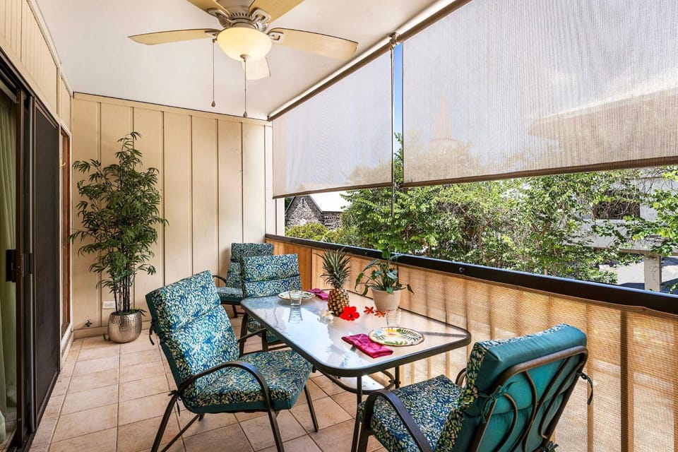 Kona Plaza#221 House in Holualoa