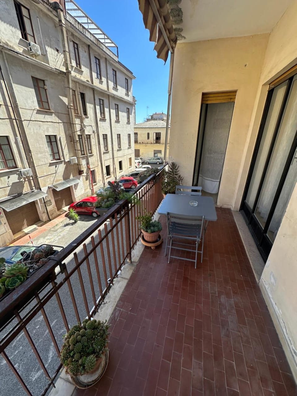 Property building, View (from property/room), Balcony/Terrace