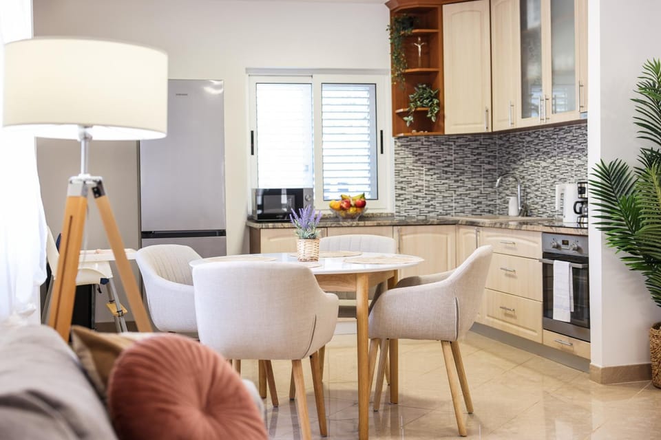Villa Coco with heated pool Apartment in Zadar County