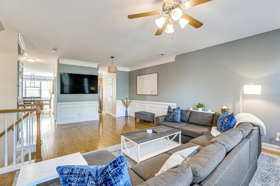 Townhome 3 Mi to Wescott Park and Golf Course! House in Summerville