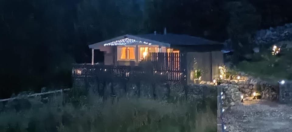 Fairvine Cabin Fort Augustus Mtn View Pet Friendly Cabin in Fort Augustus