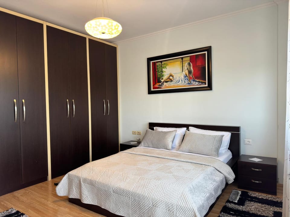 Spacious & Cozy 2BR Family Apt in Tirana Apartment in Tirana