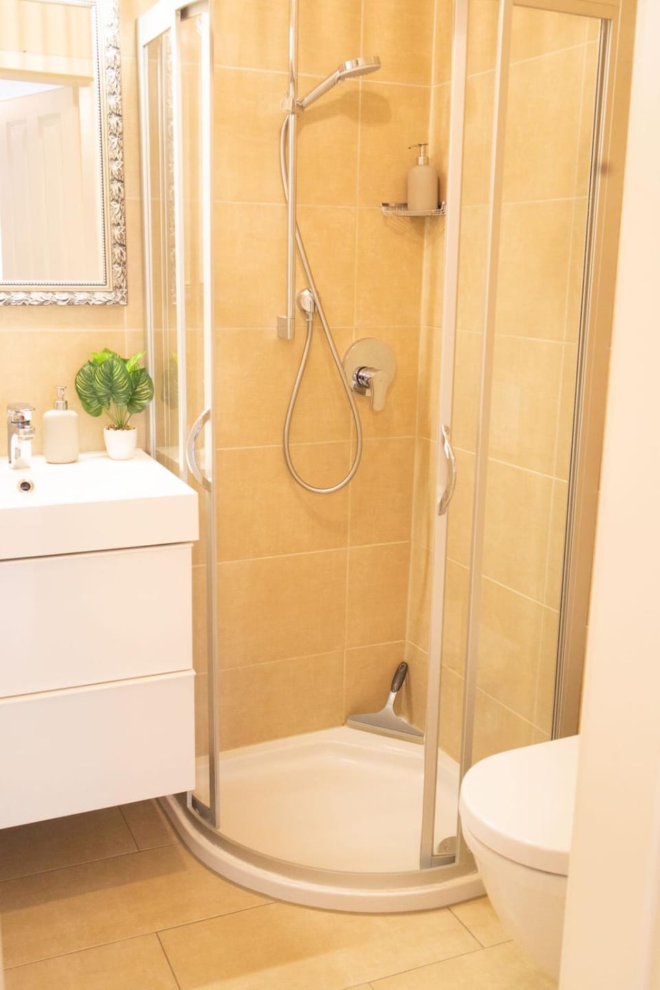 Shower, Toilet, Bathroom