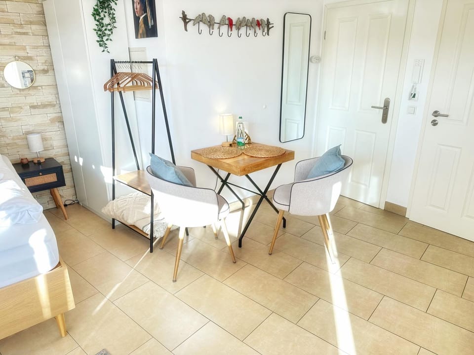 Dining area, Food, Food