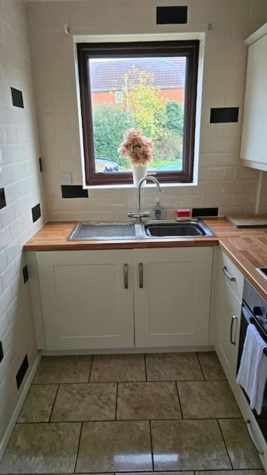 Whole house available in Brigg House in West Lindsey District
