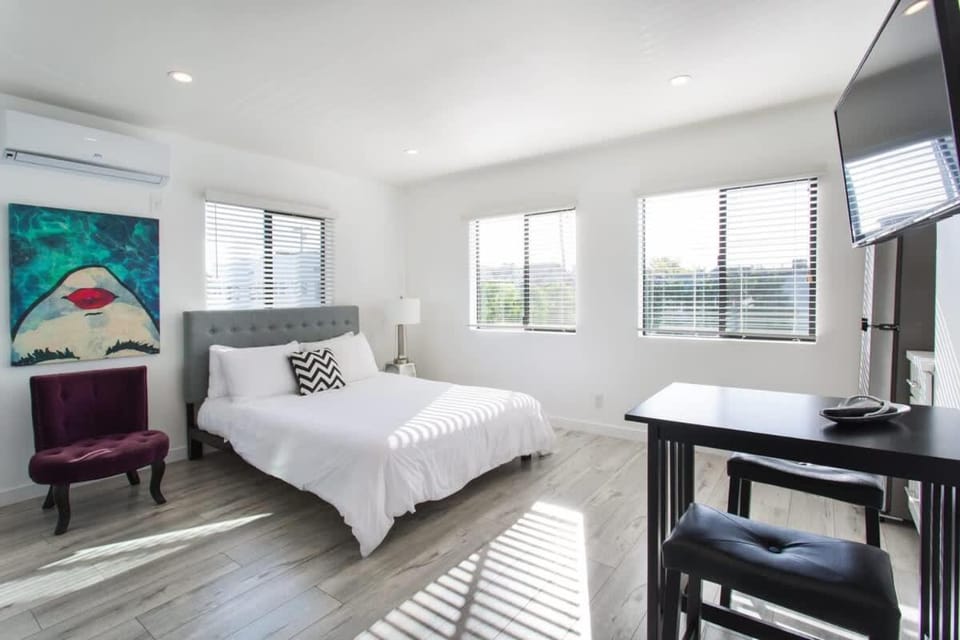 Sunny Studio in the Heart of Venice Beach - #5 Apartment in Venice Beach