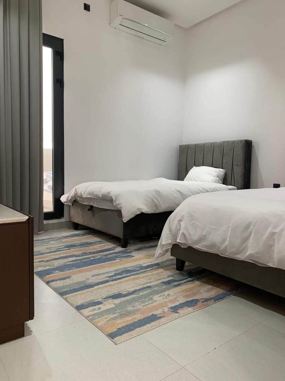 Bed, Photo of the whole room, Bedroom, air conditioner