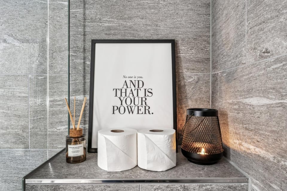 Bathroom, Decorative detail