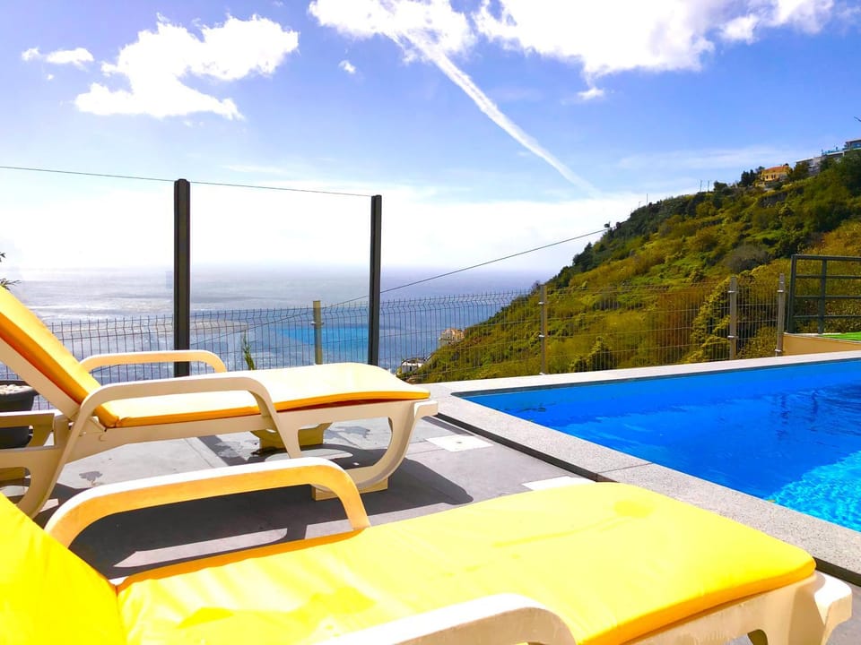 Sea view, Swimming pool