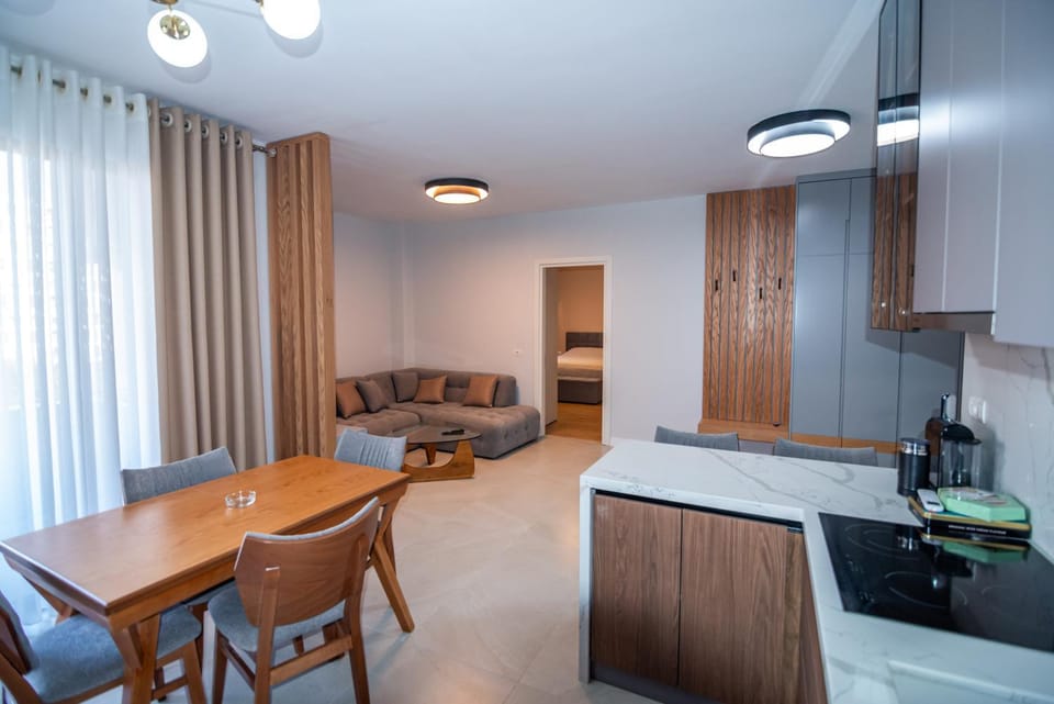 Kitchen or kitchenette, Living room