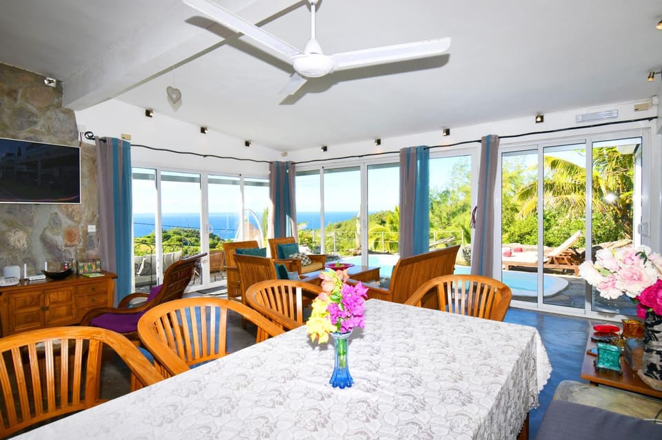 Dining area, Sea view