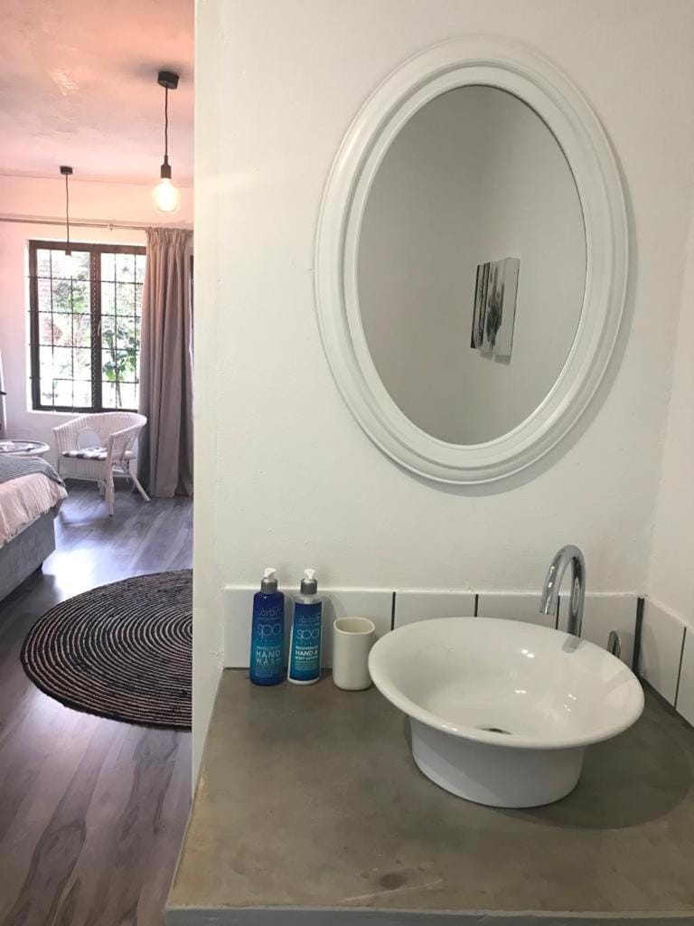 Cozy Urban Oasis in Hatfield Vacation rental in Pretoria
