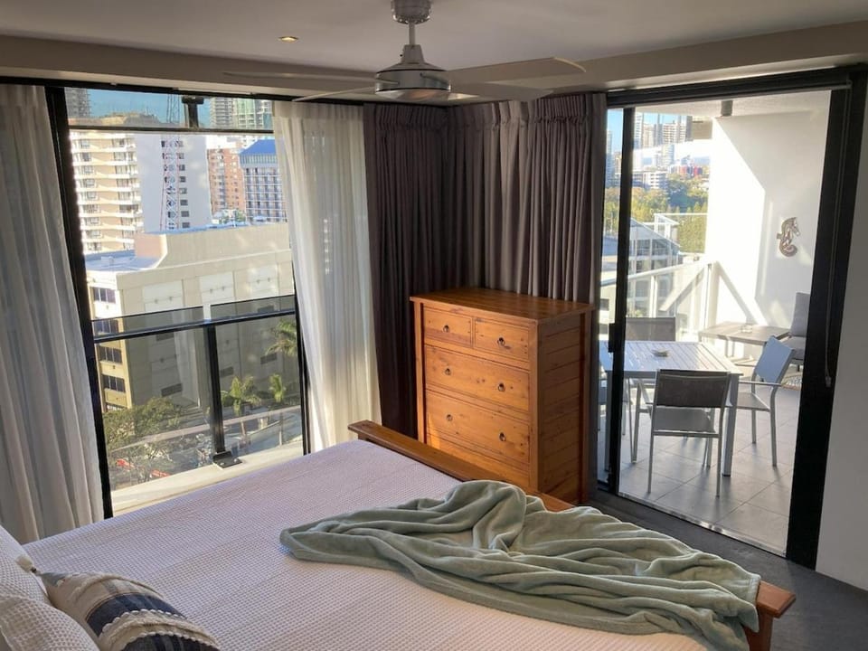 Circle on Cavill Escape Apartment in Surfers Paradise