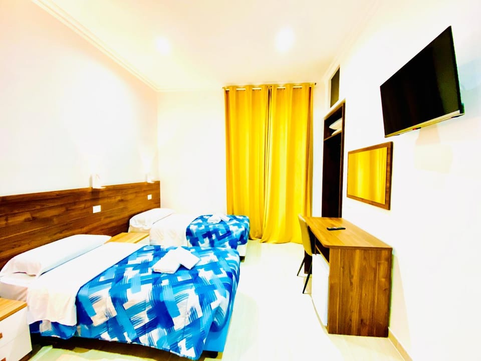 Bed, towels