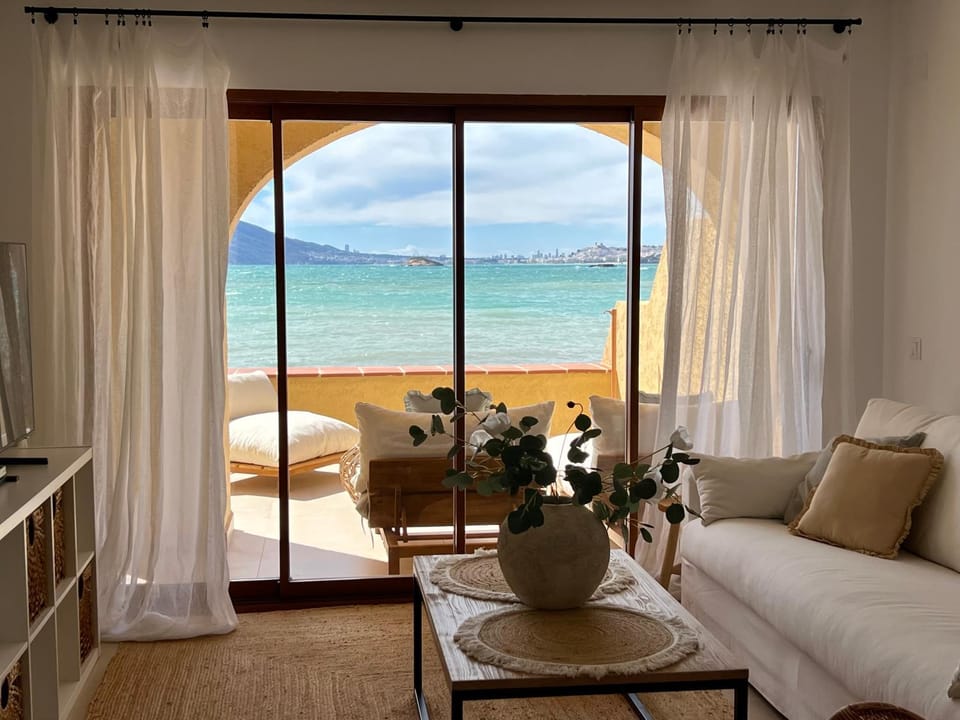 LUXURY APARTMENT ALTEA - Puerto de Campomanes Apartment in Marina Baixa