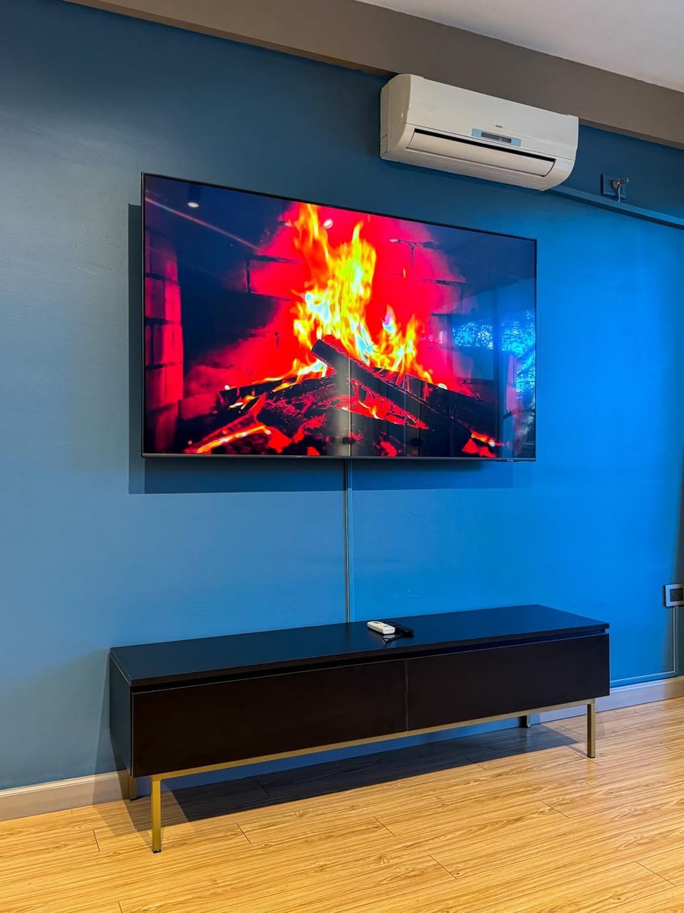Communal lounge/ TV room, TV and multimedia, Evening entertainment, air conditioner
