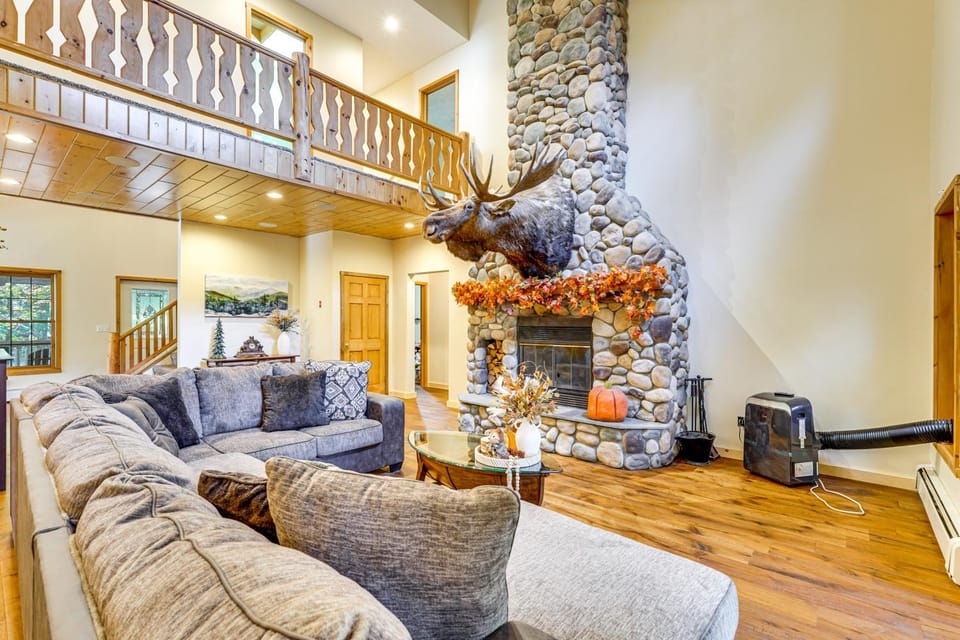 Private Deck & Fire Pit: Adirondack Family Home House in Webb