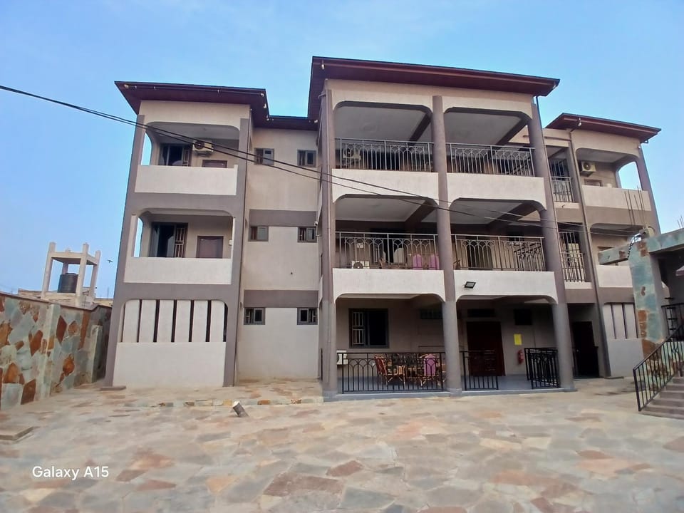 RAGANT Hotel Hotel in Central Region, Ghana